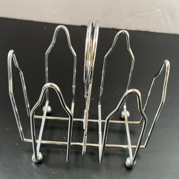 VTG oil & vinegar 6oz square glass cruet set w/ wire caddy stainless steel caps - Picture 10 of 10